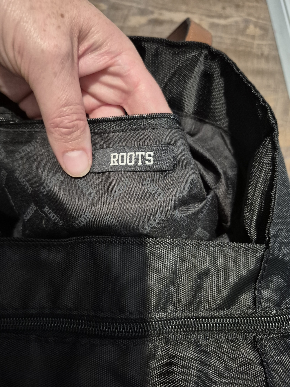 Roots Nylon Water Resistant Black Tote Bag Brown Leather Straps 3 Compartments - Picture 14 of 17